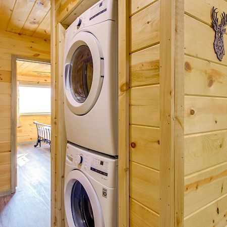 Gatlinburg Cabin With Game Room, Hot Tub And Mtn Views Eksteriør bilde