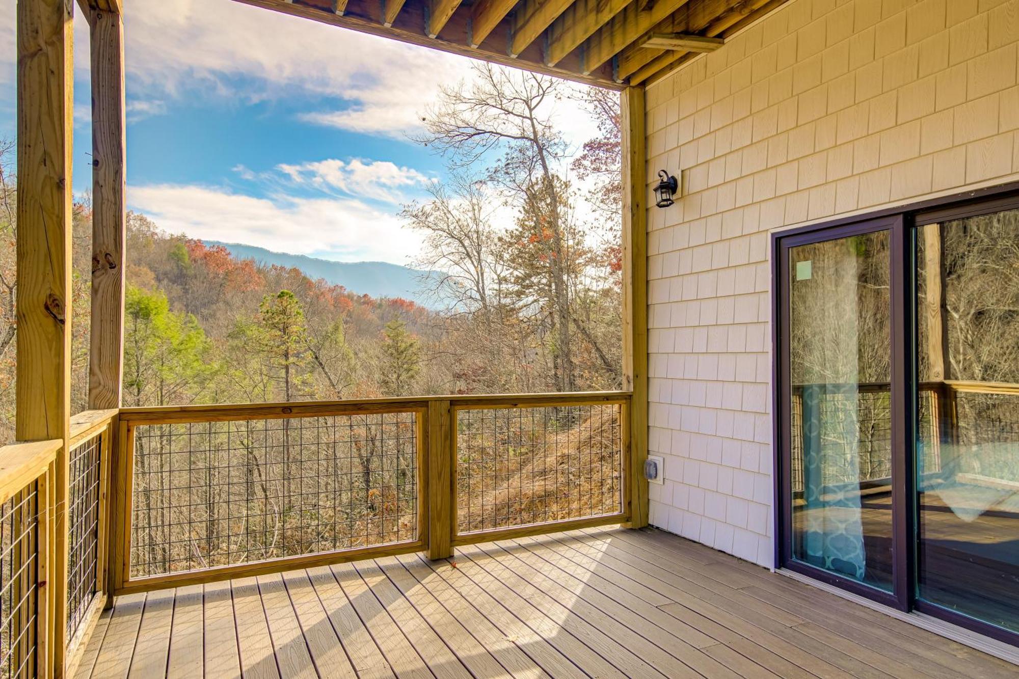 Gatlinburg Cabin With Game Room, Hot Tub And Mtn Views Eksteriør bilde