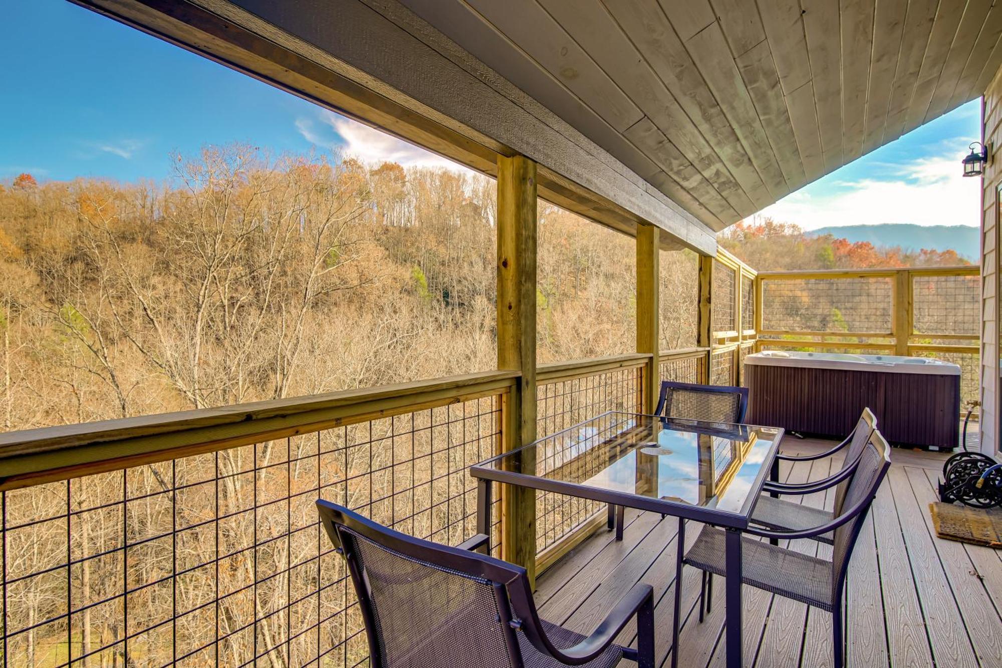 Gatlinburg Cabin With Game Room, Hot Tub And Mtn Views Eksteriør bilde