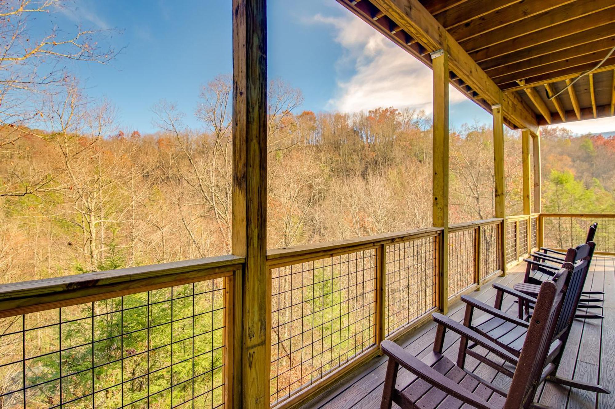Gatlinburg Cabin With Game Room, Hot Tub And Mtn Views Eksteriør bilde